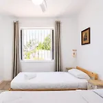 Dialez Holidays - Rebecca Holiday home *