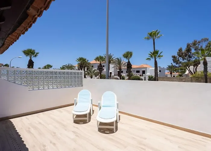 Dialez Holidays - Rebecca